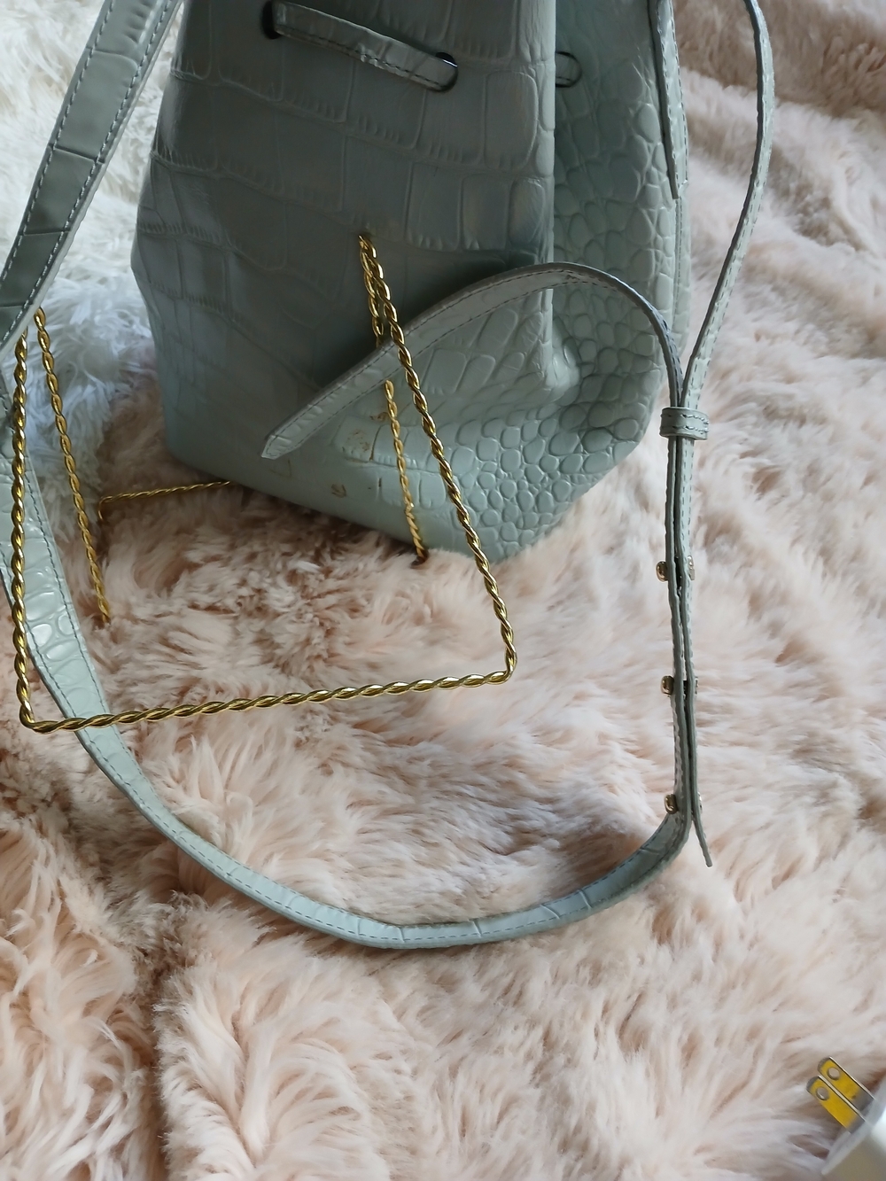 Bucket Bag - Picture 7 of 8